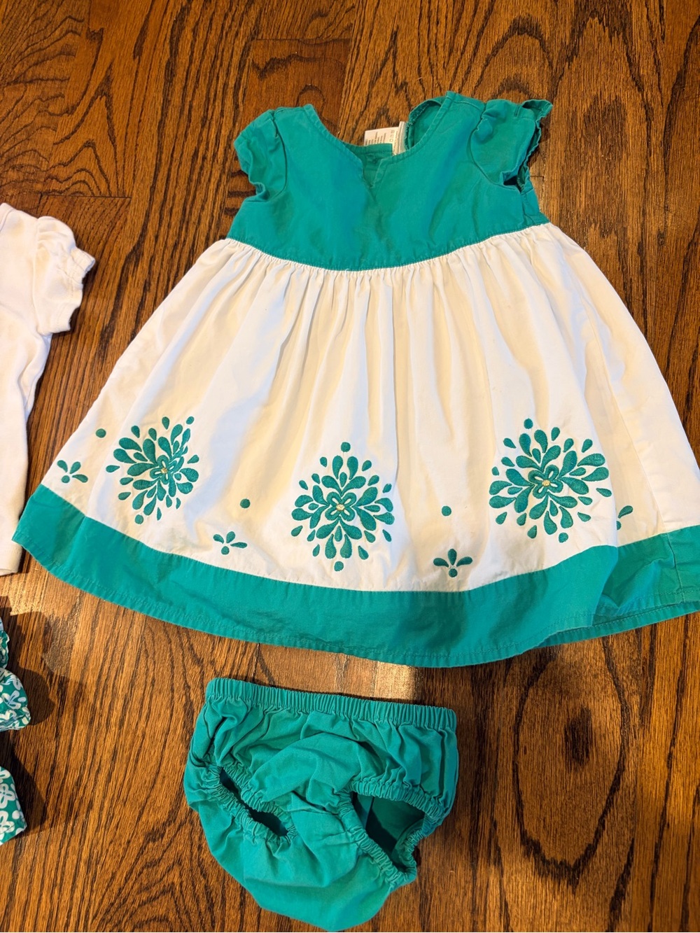 Gymboree 6-12 months Teal and White Floral Border Dress with Teal Bloomers